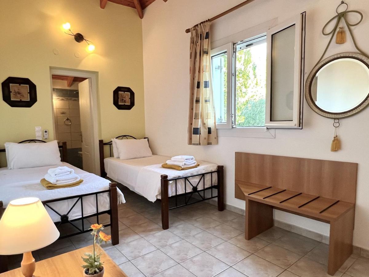 Villa Neptune Livathos  外观 照片