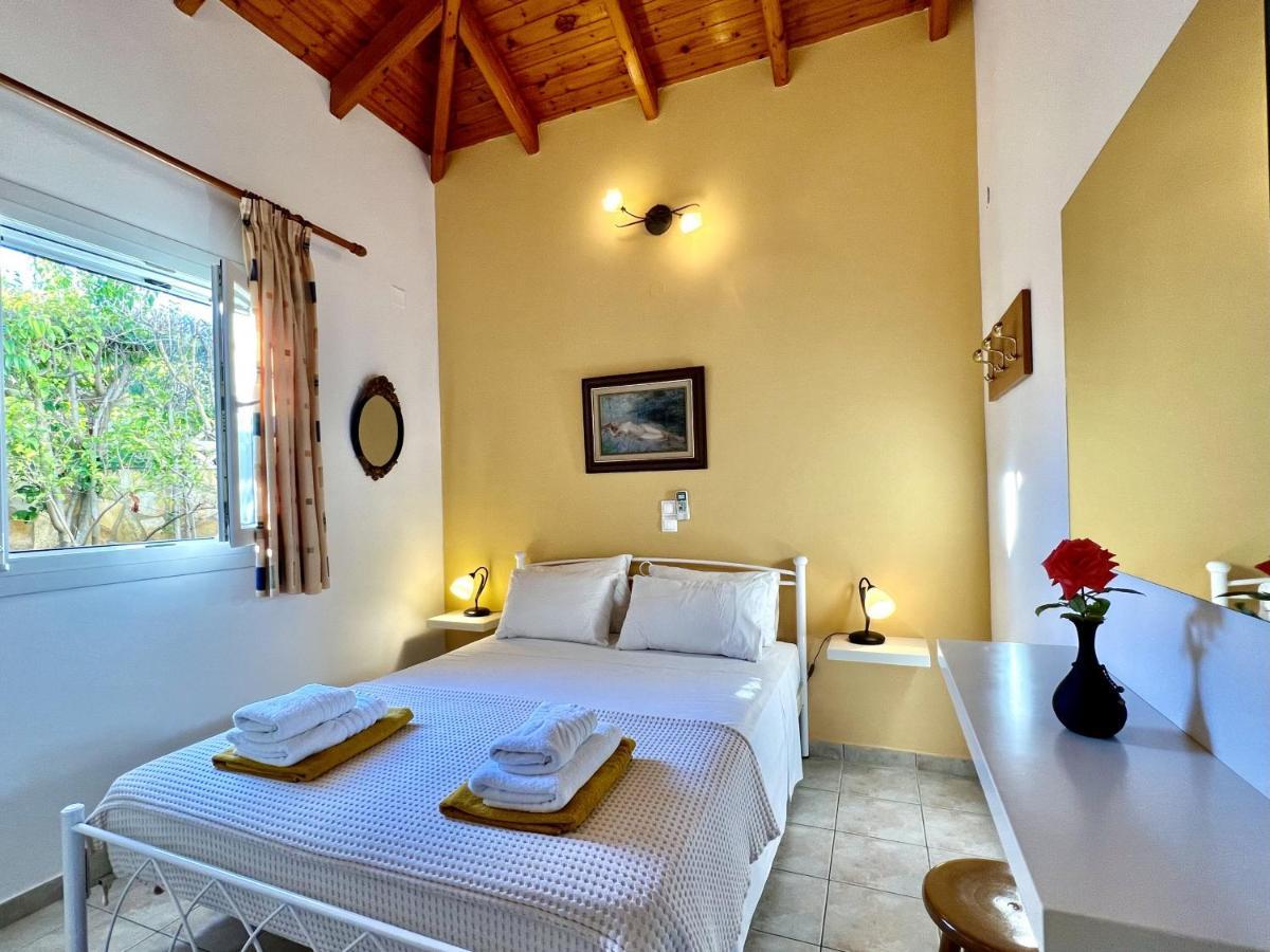 Villa Neptune Livathos  外观 照片
