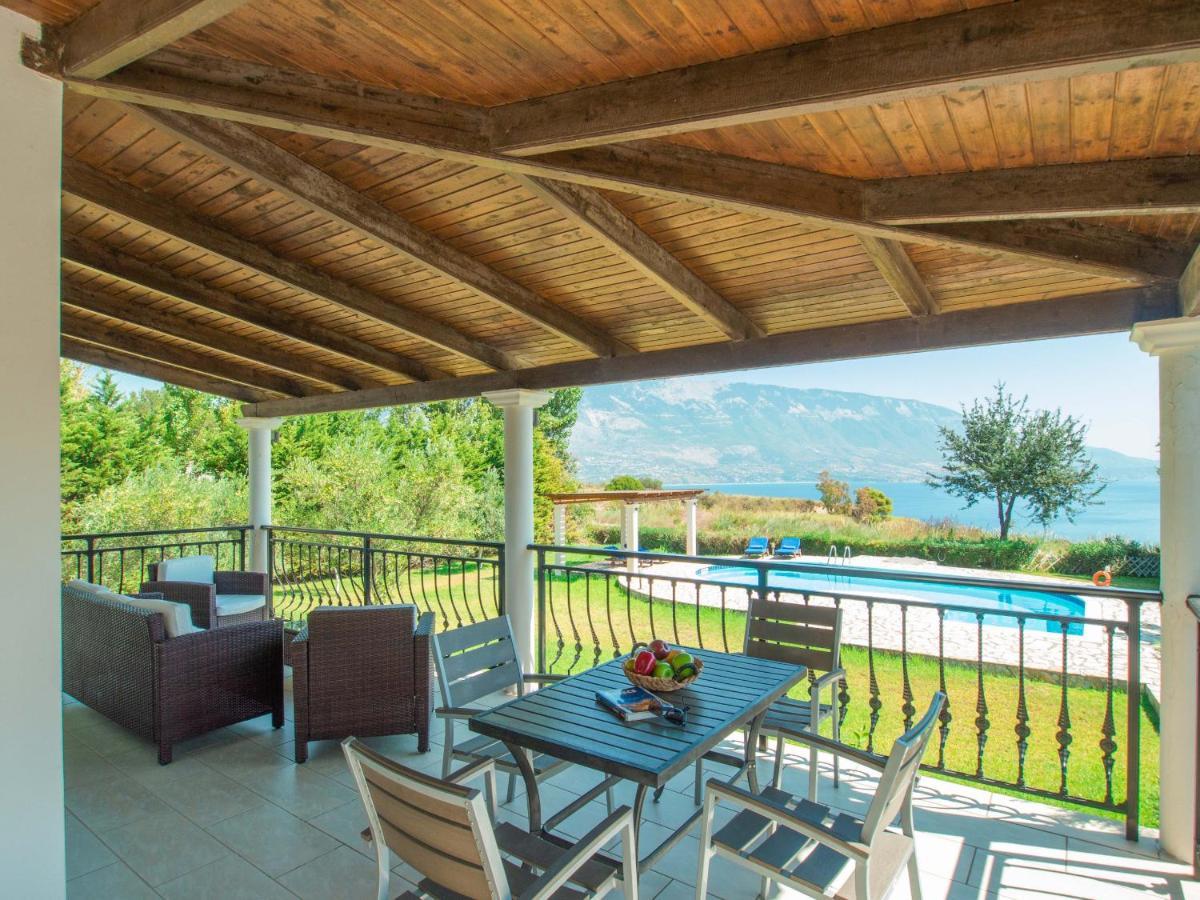 Villa Neptune Livathos  外观 照片